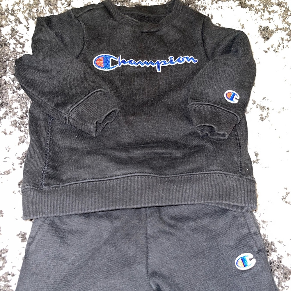 Toddler Champion sweatsuit 2T